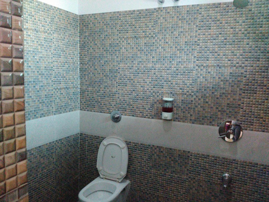 Hotel Ajaya Varanasi Phòng bức ảnh